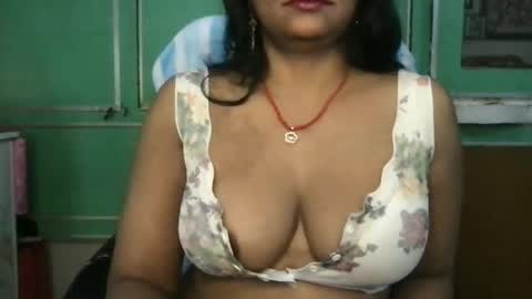 Snapshot of lovelyrose36 chatting on 06.14.26 lovelyrose36 online show from 06.14.26