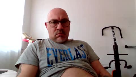 lover010983 online show from 03.11.25