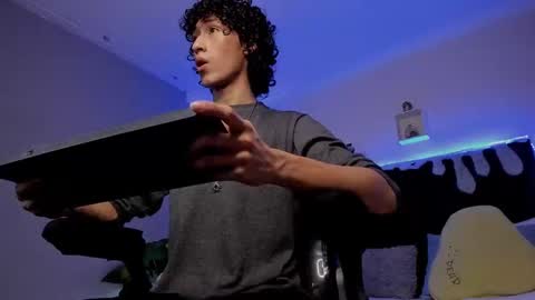 Snapshot of loverboy8_ chatting on 12.21.24 loverboy8_ online show from 12.21.24