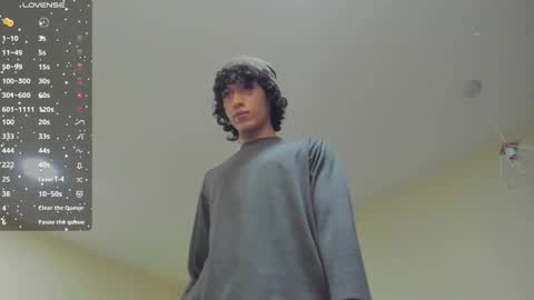 Snapshot of loverboy8_ chatting on 12.31.24 loverboy8_ online show from 12.31.24