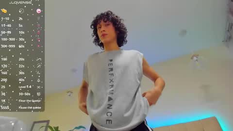 Snapshot of loverboy8_ chatting on 01.17.25 loverboy8_ online show from 01.17.25