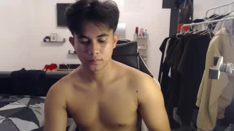 loverboyph04 online show from 09.30.25