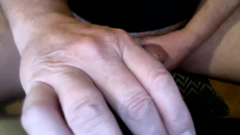 Snapshot of loverdoc chatting on 12.24.24 Lovers 3 online show from 12.24.24