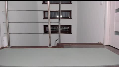 loverossela online show from 10.30.25