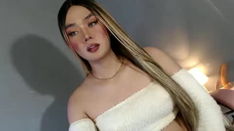 lovers moon22 online show from 01.26.25