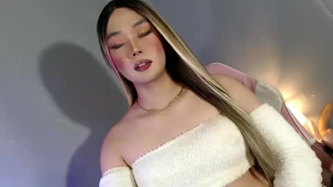 lovers moon22 online show from 01.31.25