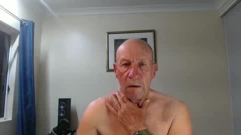 Snapshot of lovesblackazz chatting on 12.26.24 Lovesblackazz online show from 12.26.24