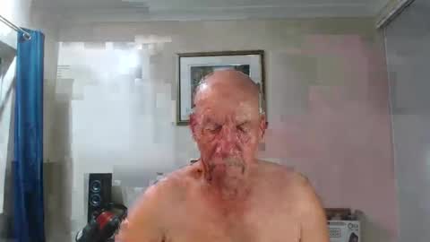 Snapshot of lovesblackazz chatting on 01.10.25 Lovesblackazz online show from 01.10.25