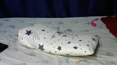 Snapshot of loveslut_ chatting on 11.11.25 loveslut_ online show from 11.11.25