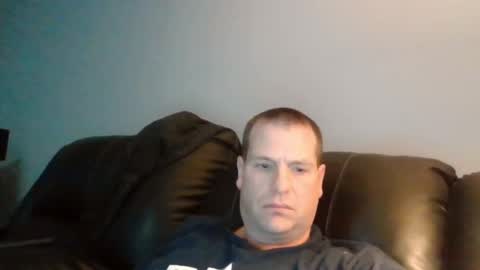 Snapshot of lovetocum37 chatting on 02.01.25 lovetocum37 online show from 02.01.25