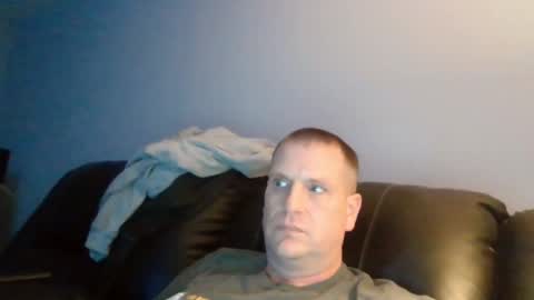 Snapshot of lovetocum37 chatting on 02.12.25 lovetocum37 online show from 02.12.25