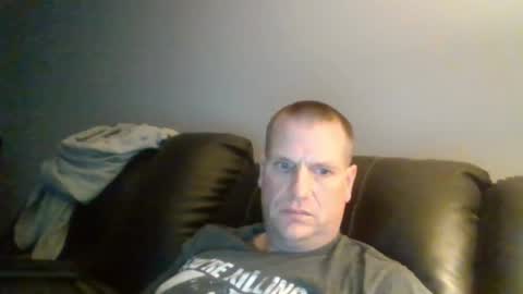 Snapshot of lovetocum37 chatting on 03.06.25 lovetocum37 online show from 03.06.25