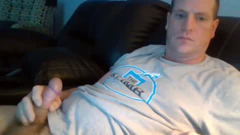 Snapshot of lovetocum37 chatting on 02.20.26 lovetocum37 online show from 02.20.26