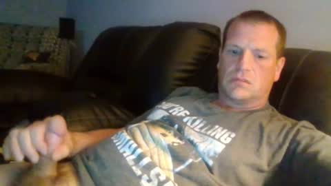 Snapshot of lovetocum37 chatting on 05.18.26 lovetocum37 online show from 05.18.26