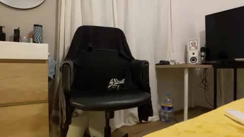 loveweed22 online show from 04.01.26