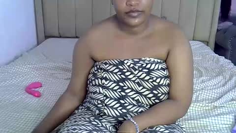 Snapshot of loveydivah chatting on 02.19.26 loveydivah online show from 02.19.26