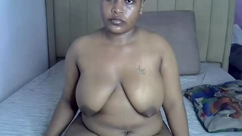 Snapshot of loveydivah chatting on 03.16.26 loveydivah online show from 03.16.26