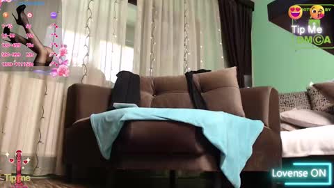 Antonia online show from 03.06.25