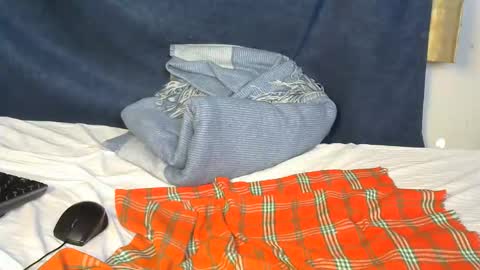 Snapshot of lovly_lastborn chatting on 09.23.25 lovly_lastborn online show from 09.23.25