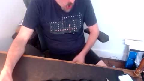 lreed090 online show from 04.13.26