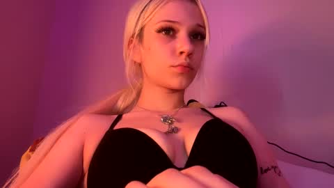 Snapshot of lsdprincess chatting on 12.14.24 Princess online show from 12.14.24