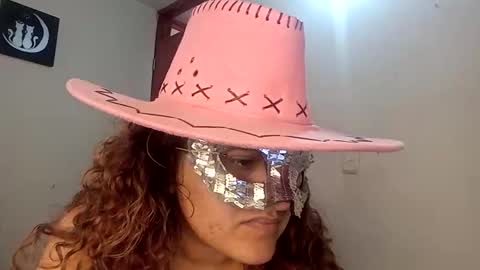 luana363 online show from 10.16.25