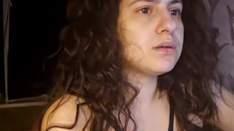 Snapshot of luanasornsen chatting on 11.27.25 Luna online show from 11.27.25