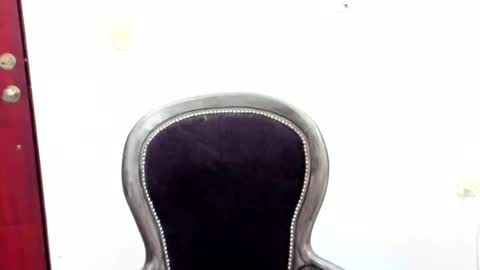 luara__01__lecat_1 online show from 12.20.25