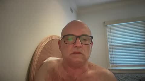 Snapshot of lucas10004 chatting on 12.17.24 lucas10004 online show from 12.17.24