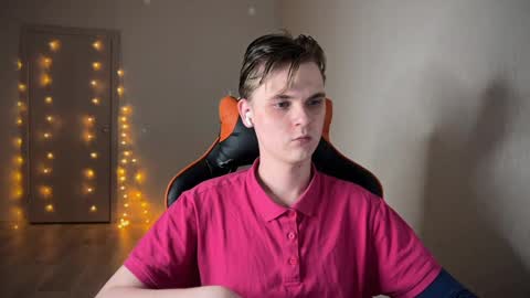 Lucas Gill online show from 01.18.25