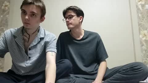 Snapshot of lucas_ice chatting on 03.31.26 Lucas and James online show from 03.31.26