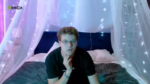 Snapshot of lucas_long_ chatting on 09.14.25 lucas_long_ online show from 09.14.25