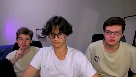 Snapshot of lucas_long_ chatting on 09.20.25 lucas_long_ online show from 09.20.25