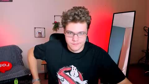 Snapshot of lucas_long_ chatting on 09.28.25 lucas_long_ online show from 09.28.25