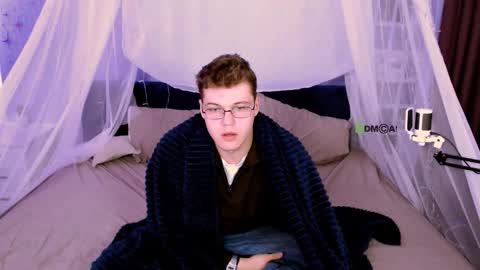 Snapshot of lucas_long_ chatting on 10.02.25 lucas_long_ online show from 10.02.25