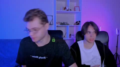 Snapshot of lucas_long_ chatting on 10.10.25 lucas_long_ online show from 10.10.25