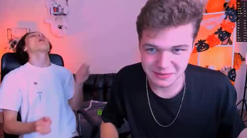 Snapshot of lucas_long_ chatting on 11.03.25 lucas_long_ online show from 11.03.25