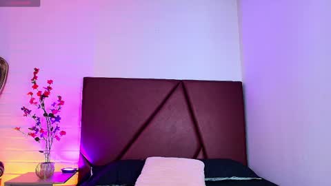 Lucas lovee online show from 04.05.26