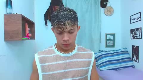 Lucas Luxx online show from 10.13.25