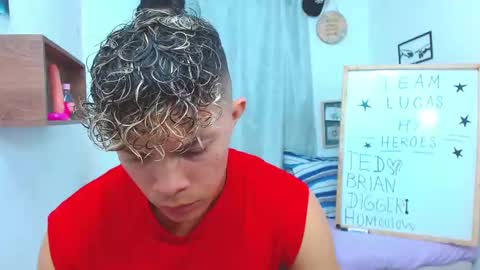 Lucas Luxx online show from 10.17.25