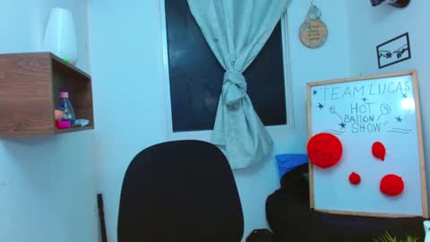 Lucas Luxx online show from 12.14.25