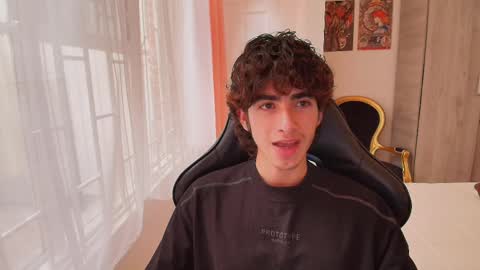 lucas_xo online show from 10.16.25