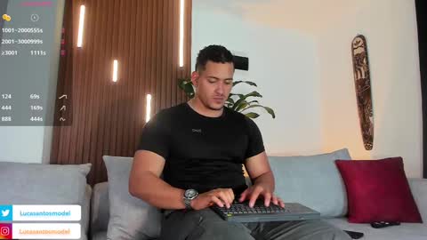 Snapshot of lucasanto_ chatting on 09.30.25 LUCA SANTOS online show from 09.30.25