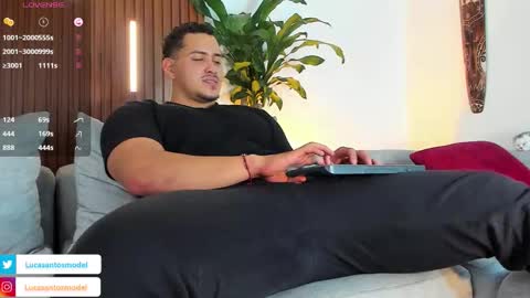 Snapshot of lucasanto_ chatting on 10.25.25 LUCA SANTOS online show from 10.25.25