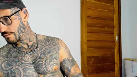 lucasexclusive online show from 10.26.25