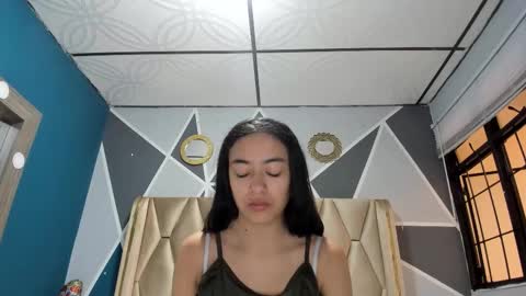 MIA HOT online show from 09.11.25