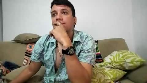 Snapshot of lucatorre4 chatting on 01.10.26 Luca Torre online show from 01.10.26