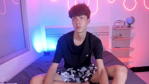 Snapshot of luccas_ferreira chatting on 11.04.25 Luccas Ferreira online show from 11.04.25