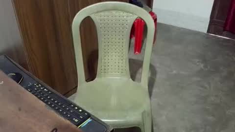 Snapshot of luci_ri chatting on 10.12.25 luci_ri online show from 10.12.25