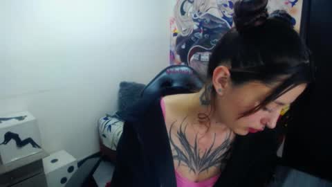 lucia_evans21 online show from 04.21.26